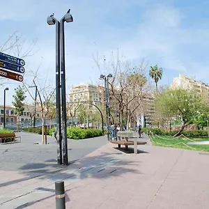 Hotel del amor Casita Amarilla